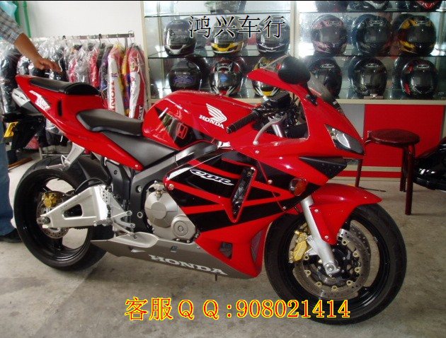 供应本田 CBR250RR 摩托车